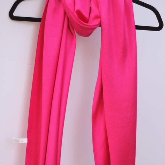 5 NWT Fuschia Pink Pashmina Women Scarf / Wrap - Picture 2 of 4